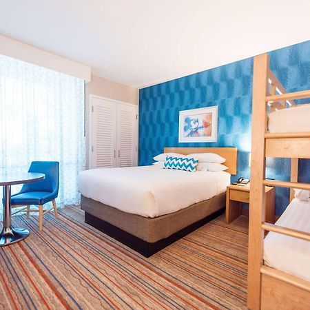 Howard Johnson By Wyndham Anaheim Hotel & Water Playground Exteriör bild