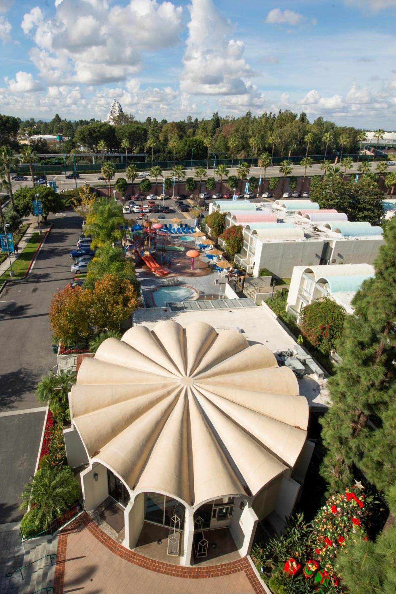 Howard Johnson By Wyndham Anaheim Hotel & Water Playground Exteriör bild